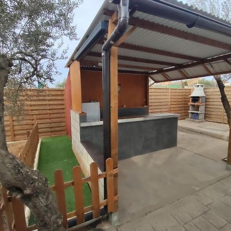 Chalet En El Aljarafe A 15 Min De Sevilla Екстериор снимка